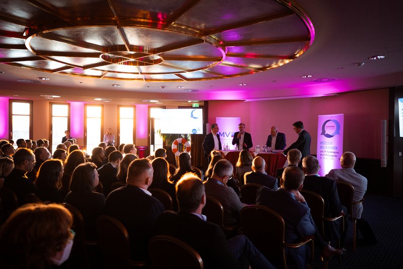 Ansicht eines Konferenzraumes des 14. Fachkongress in Mecklenburg-Vorpommern