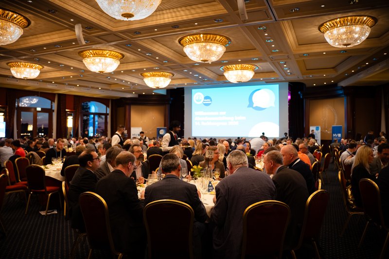 Ansicht eines Konferenzraumes des 14. Fachkongresses