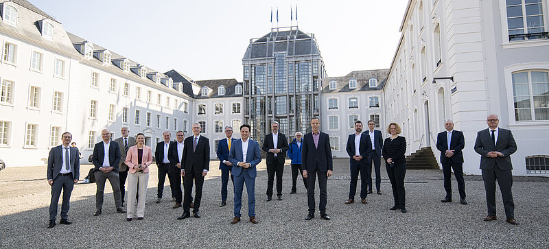 Gruppenfoto der Mitglieder des IT-Planungsrats